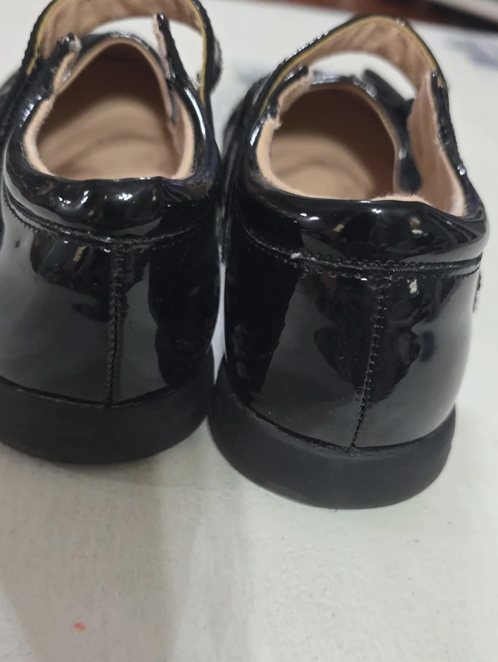 Dream Pairs Girls Glossy Black Dress Shoes Hook&Loop MINOR SCUFFING Sz 13 READ
